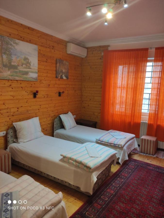 Sobe Sa Sopstvenim Kupatilom Private Rooms Bathroom In Center Novi Sad Exterior photo